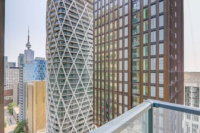 Additional image 29 of 426 university Ave Unit 2203