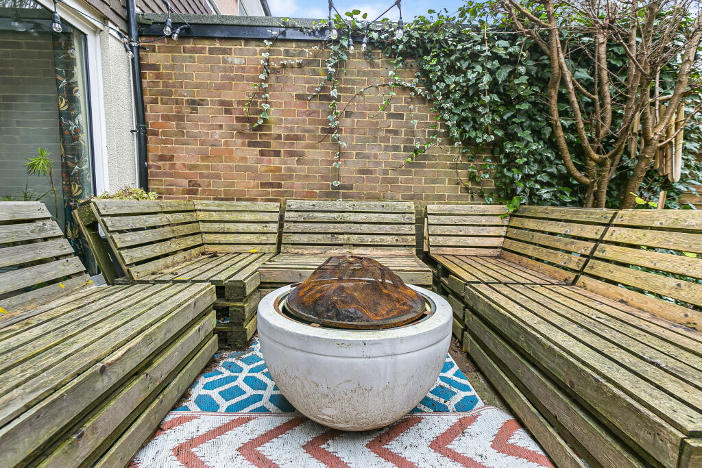 Additional image 15 of Watling View, St. Albans, Hertfordshire, AL1