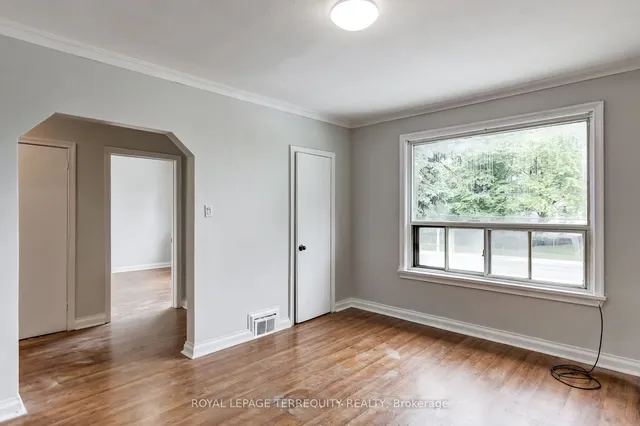 Additional image 18 of 2563 Kingston Rd