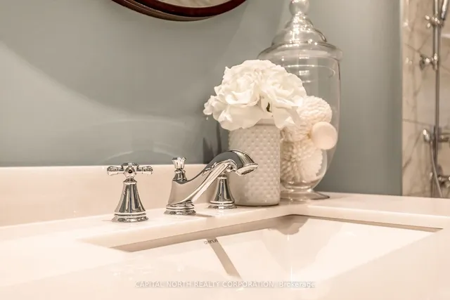 Additional image 21 of 460 Adelaide St Unit PH105