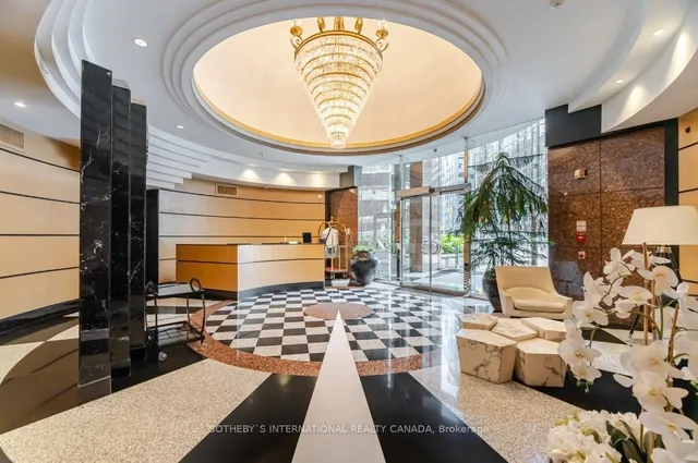 Additional image 5 of 33 University Ave Unit 2506