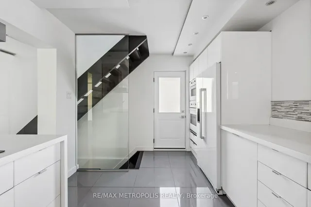 Additional image 9 of 79 Rangoon Rd