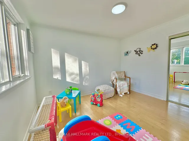 Additional image 23 of 16 Gaspe Rd