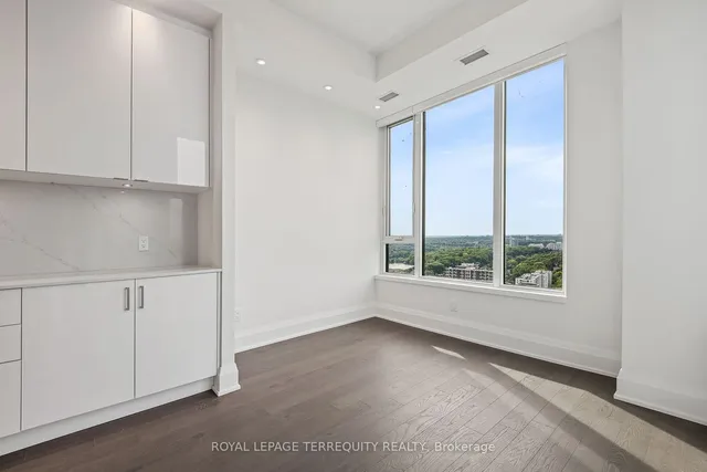 Additional image 8 of 1926 Lake Shore Blvd Unit PH01E