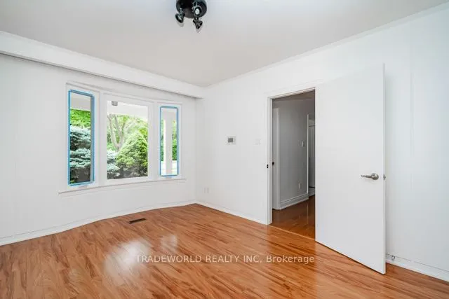 Additional image 15 of 133 Bannatyne Dr