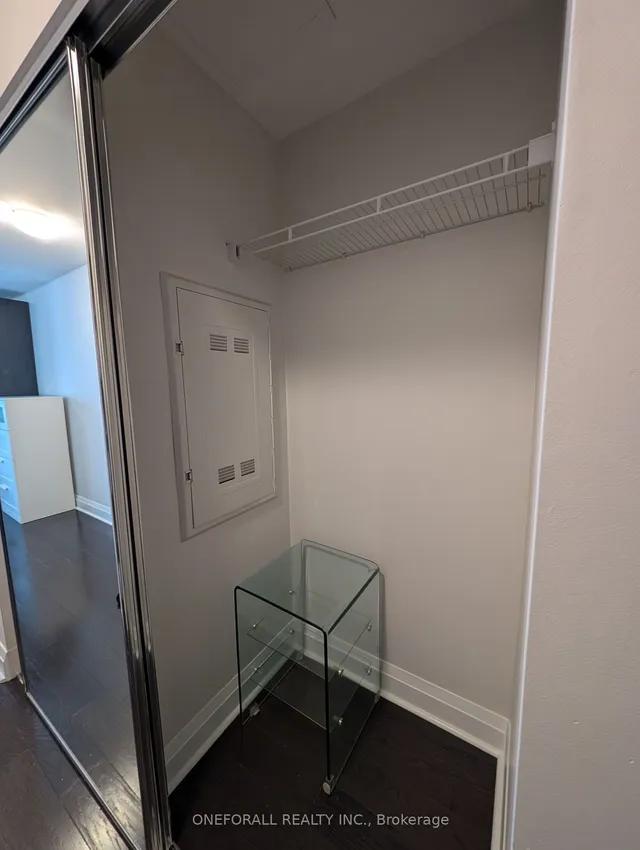 Additional image 23 of 1080 Bay St Unit 907