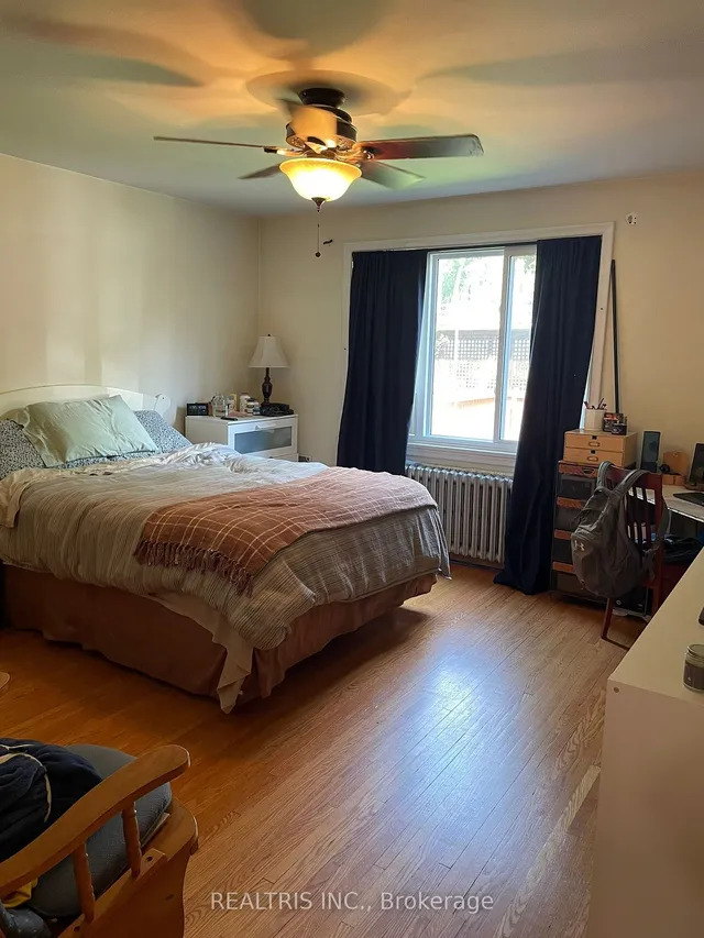 Additional image 3 of 18 Muskoka Ave