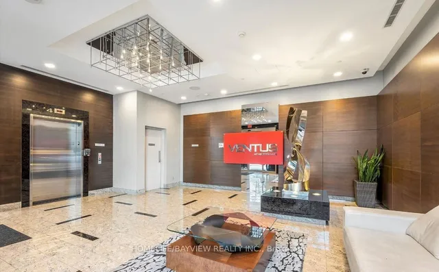 181 Village Green Sq Unit 1020