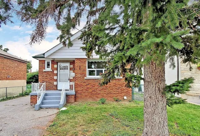 Additional image 2 of 37 Regina Ave