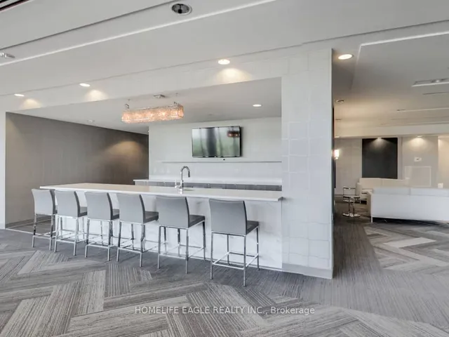 Additional image 27 of 51 East Liberty St Unit 706