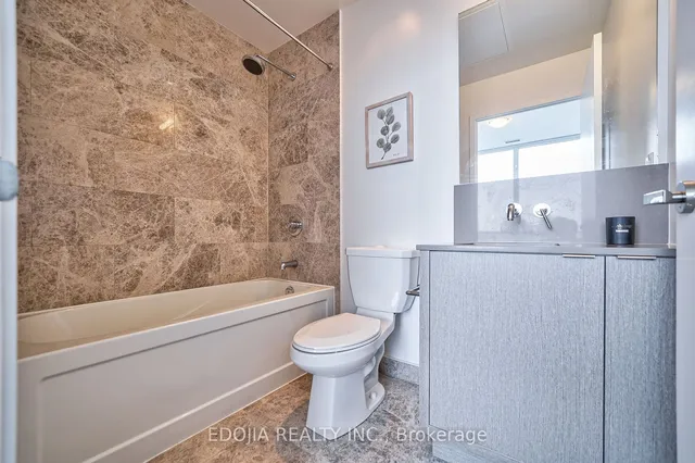 Additional image 10 of 100 Harbour St Unit 6004