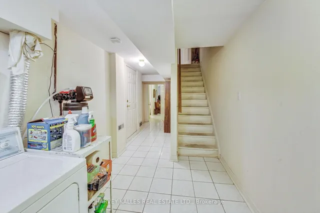 Additional image 23 of 8 Fairholme Ave