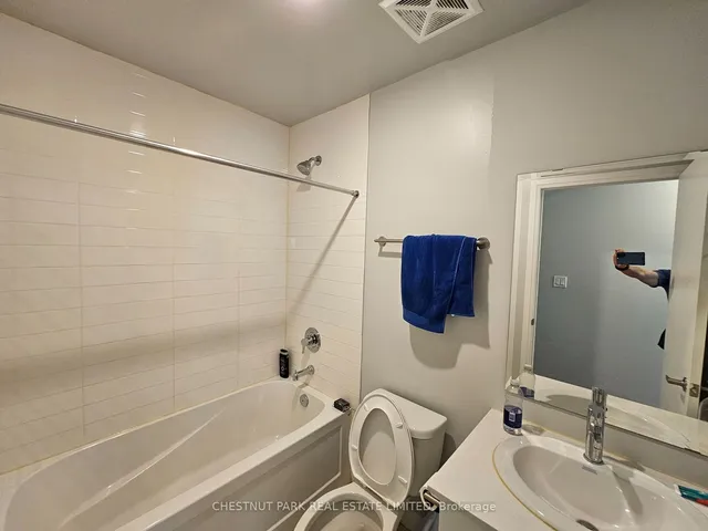 Additional image 9 of 402 The East Mall Ave Unit 318