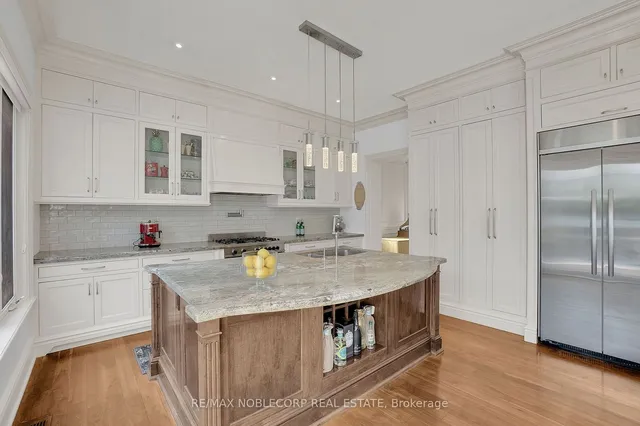 Additional image 13 of 35 Yorkdale Cres