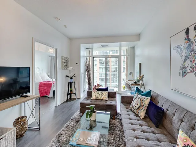 Additional image 5 of 75 East Liberty St Unit 2108