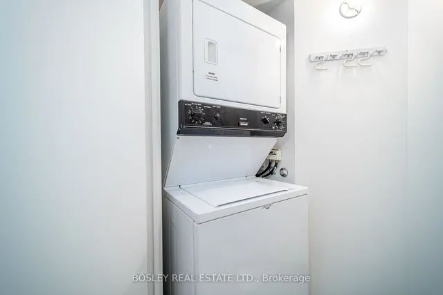 Additional image 14 of 550 Queens Quay Unit 318