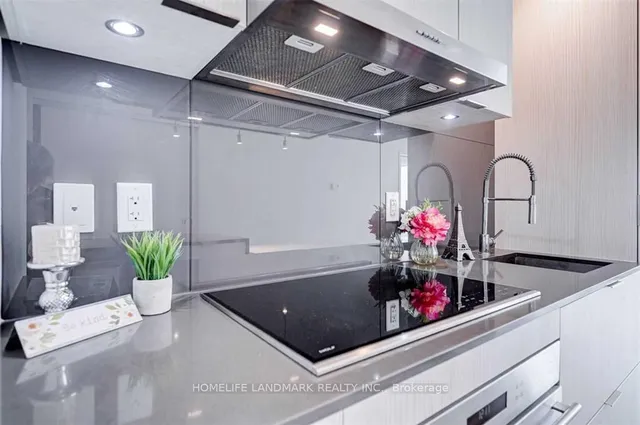 Additional image 12 of 1 Bloor St Unit 6108