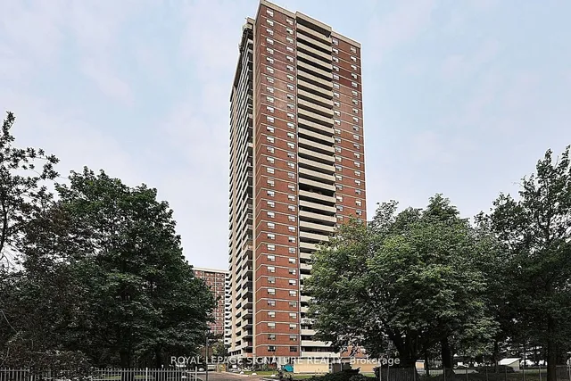 10 Tangreen Crt Unit 702