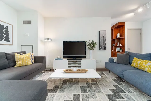 Additional image 7 of 205 Frederick St Unit 702