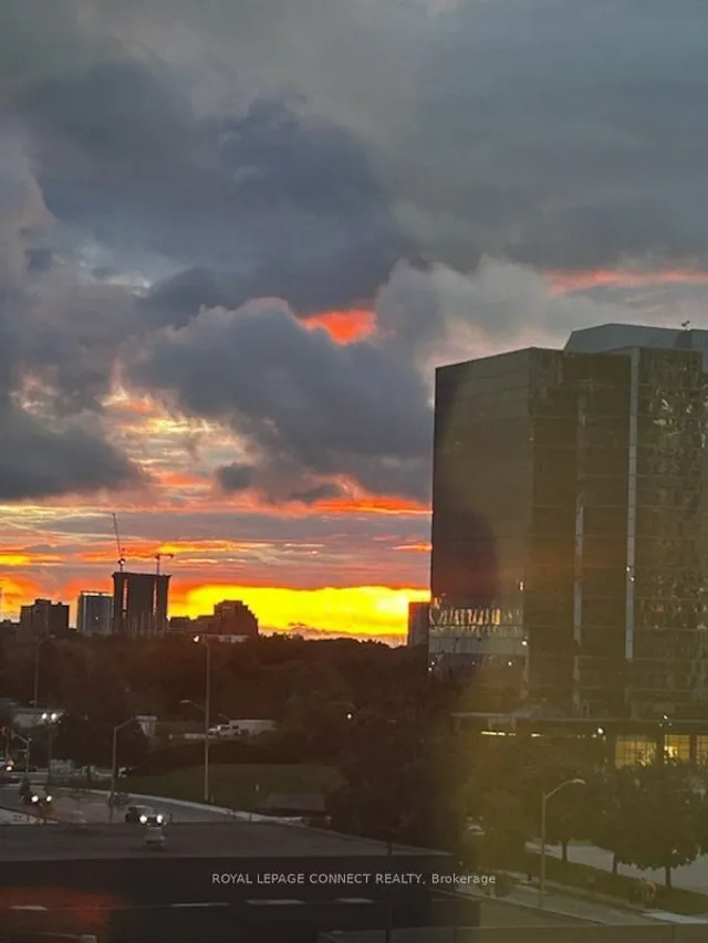 Additional image 27 of 125 Village Green Sq Unit 608