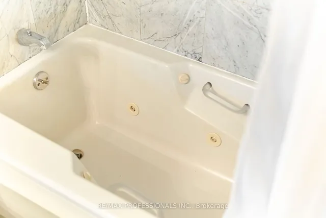 Additional image 25 of 7 Broadway Ave Unit 301