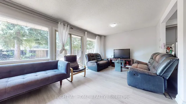 Additional image 34 of 11 Livonia Pl Unit 18