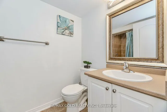 Additional image 20 of 15 Strangford Lane Unit 104
