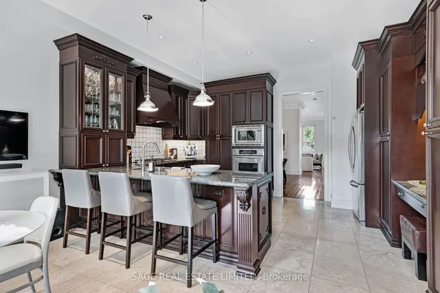 Additional image 8 of 35 Thelma Ave