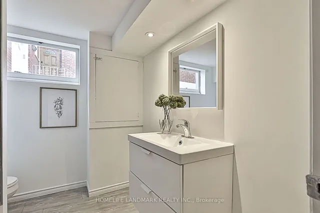 Additional image 27 of 81 Maxome Ave