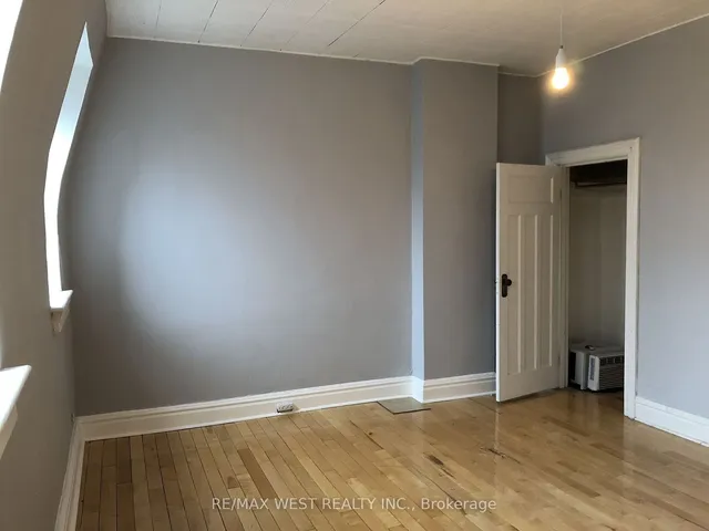 Additional image 28 of 112 Crawford St