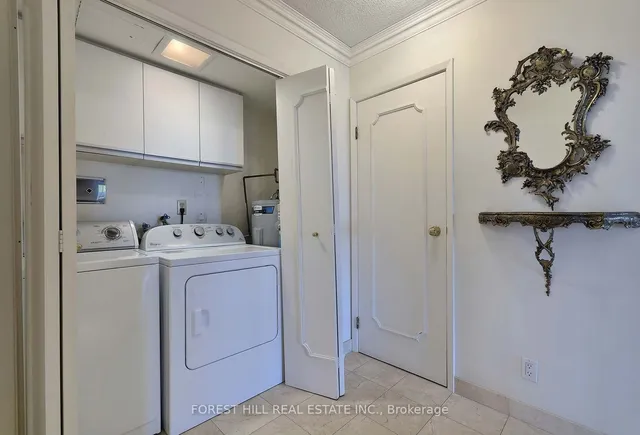 Additional image 25 of 449 Walmer Rd Unit 902