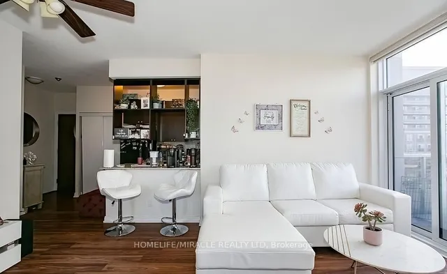 Additional image 15 of 181 Village Green Sq Unit Ph20