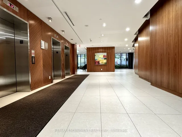 Additional image 16 of 1 Valhalla Inn Rd Unit 1102