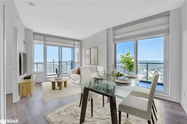 Additional image 5 of 36 Park Lawn Road Rd Unit 3205