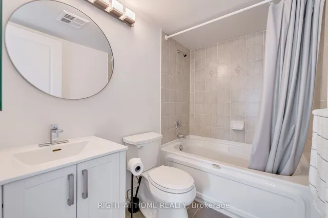 Additional image 32 of 5 Northtown Way Unit 702