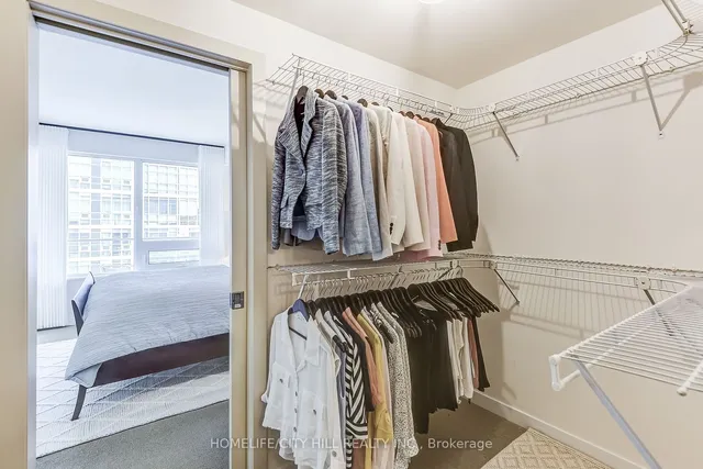 Additional image 20 of 59 East Liberty St Unit 1208