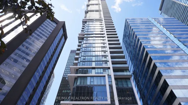 Additional image 10 of 426 University Ave Unit 3801