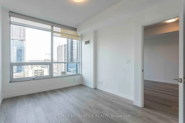 Additional image 11 of 500 Sherbourne St Unit 1811