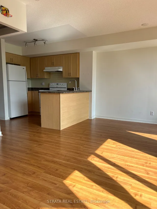 Additional image 5 of 76 Shuter St Unit 605