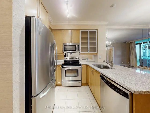 Additional image 7 of 18 Yorkville Ave Unit 2504