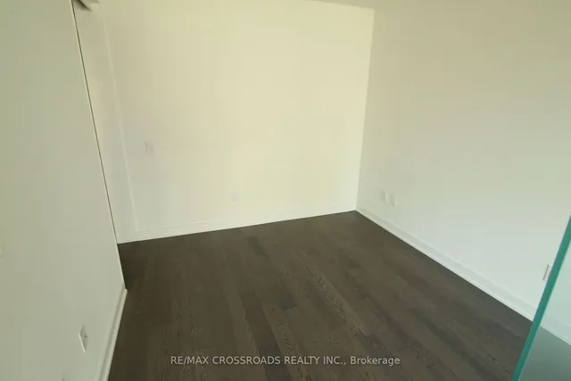 Additional image 5 of 629 King St Unit 720