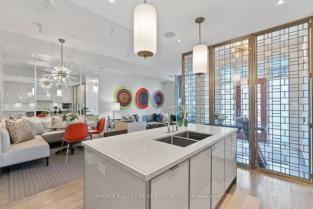 Additional image 12 of 127 Pears Ave Unit TH1