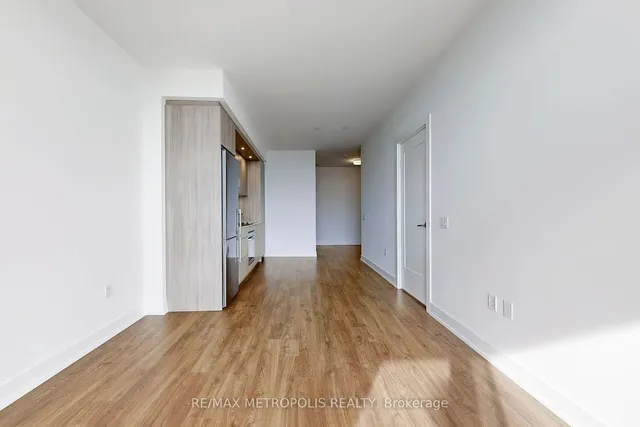 Additional image 8 of 20 Inn On The Park Dr Unit 638