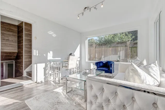 Additional image 28 of 2 Christina Cres