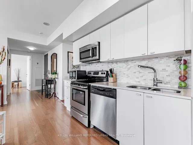 Additional image 5 of 105 The Queensway Unit 902