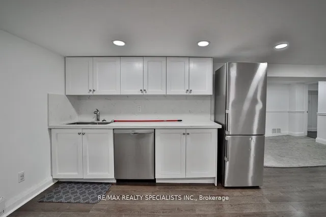 Additional image 33 of 29 Whitehall Rd