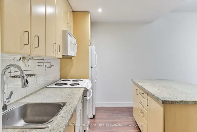 Additional image 14 of 85 Bloor St Unit 208