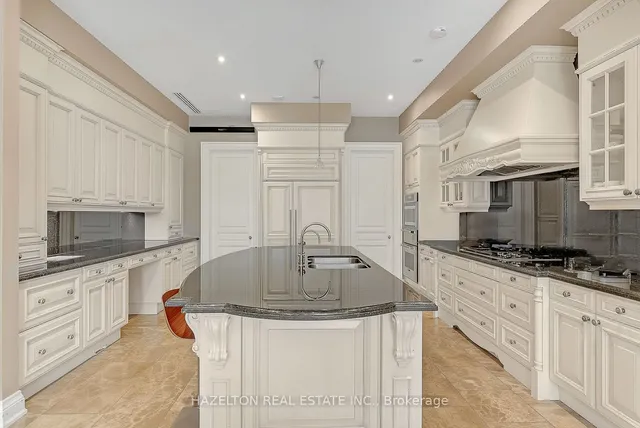 Additional image 5 of 118 Yorkville Ave Unit 601