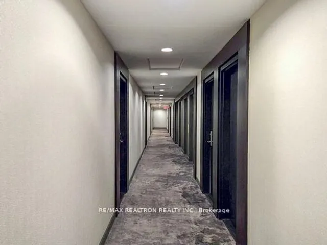 Additional image 8 of 55 East Liberty St Unit 1003