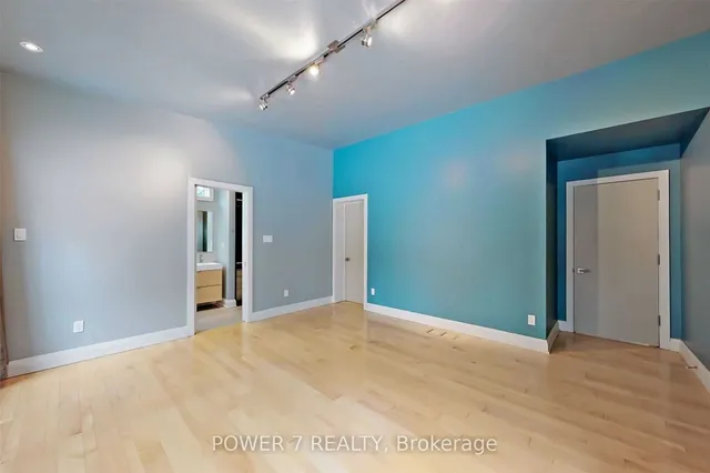 Additional image 23 of 34 Groveland Cres